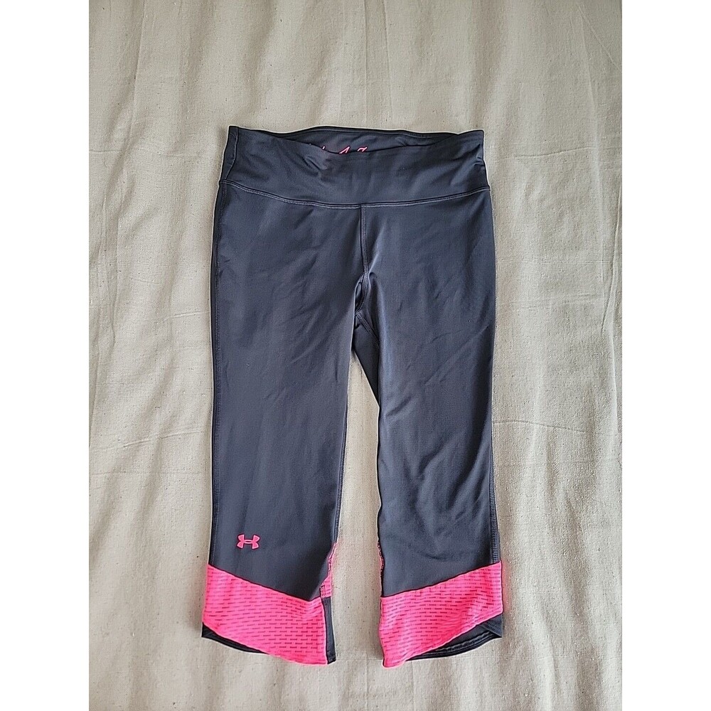 Under Armour HeatGear Leggings‎ Womens Medium Grey Pink Capri Fighter Ribbon